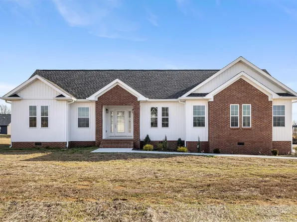 20 Hunters Cv, Mayfield, KY 42066