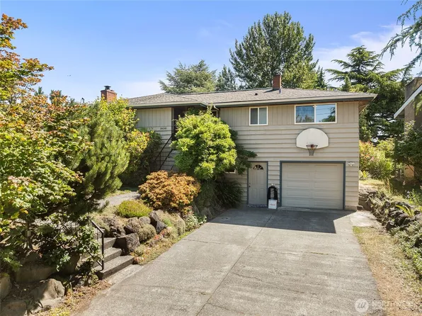 8438 7th Avenue SW, Seattle, WA 98106