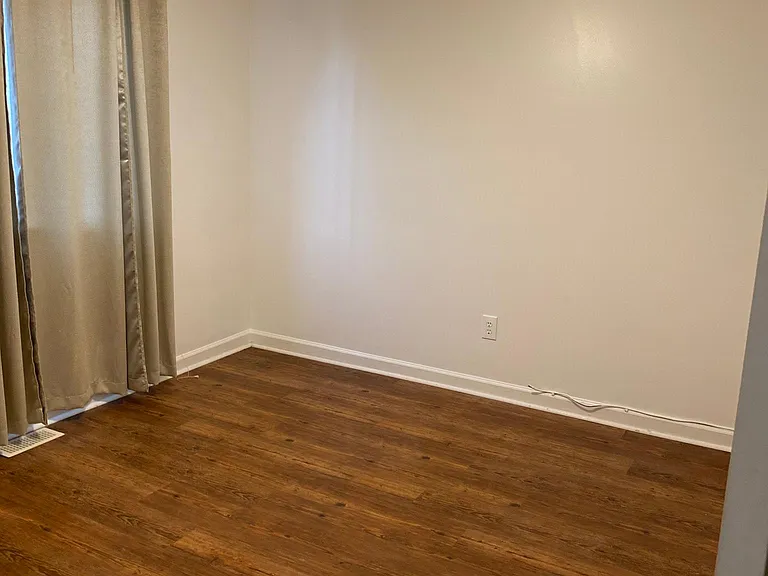 229 Maple St NW — Photo 2