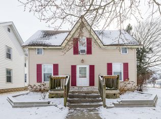 109 E Graham St, Kentland, IN