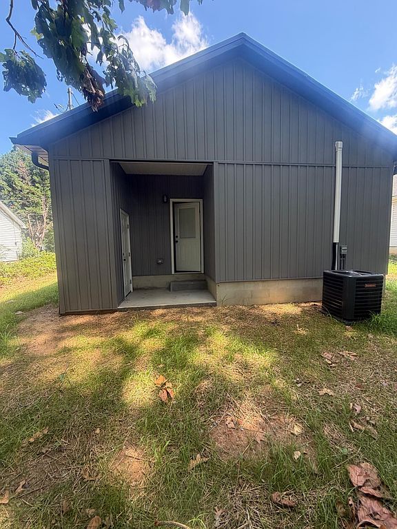 117 Nichols Ave - Property Image