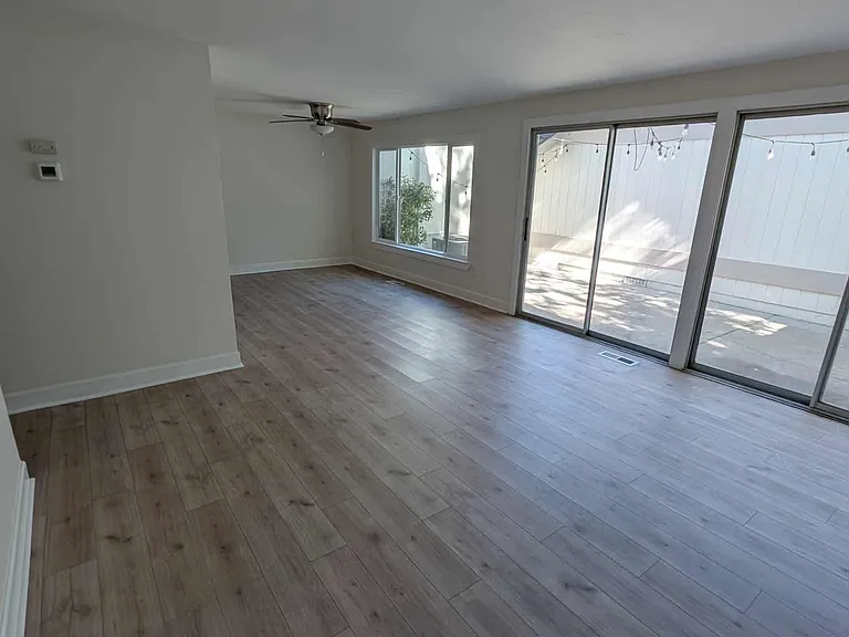 1131 Wagon Wheel Cir — Photo 9