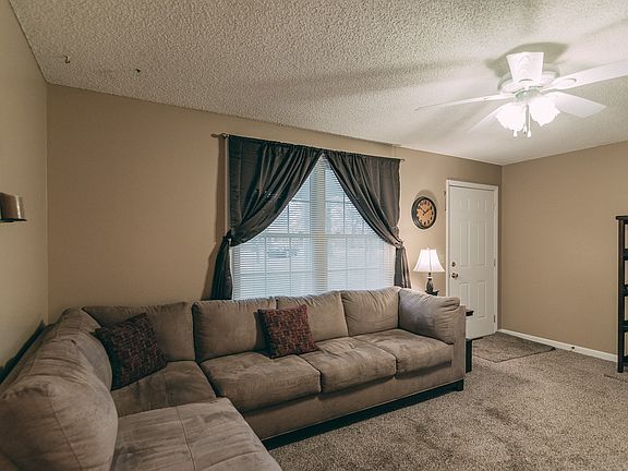 2nd image of 125 Cheryl Dr