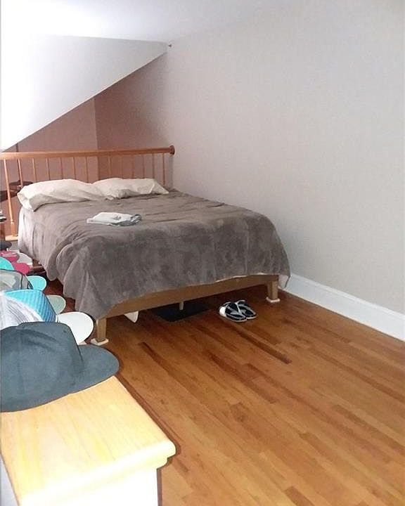 1st image of 326 N Broadway APT 3