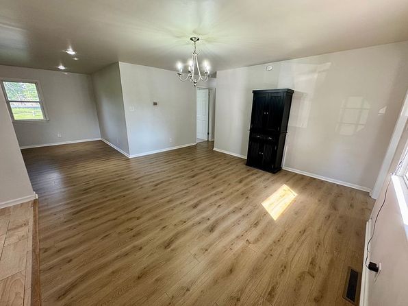 101 Sunrise Ave
