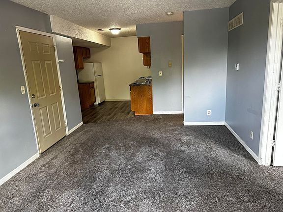 5th image of 975 39th St APT 975-7