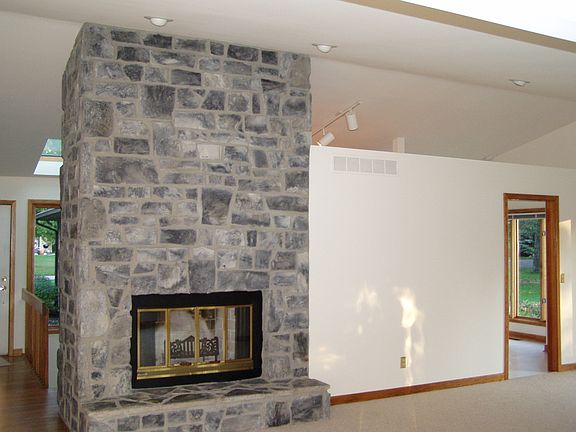 4th image of 6219 N Shadow Hill Way