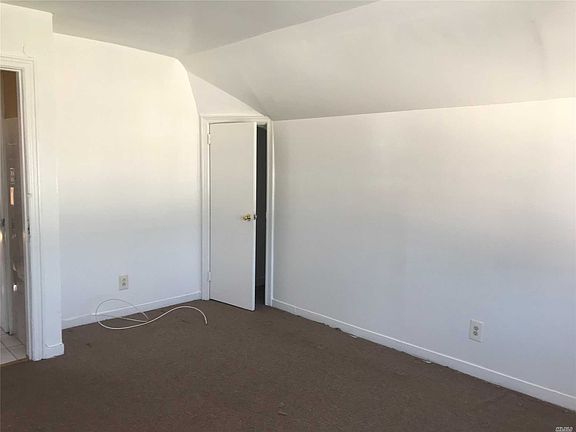 3rd image of 115-37 127th St
