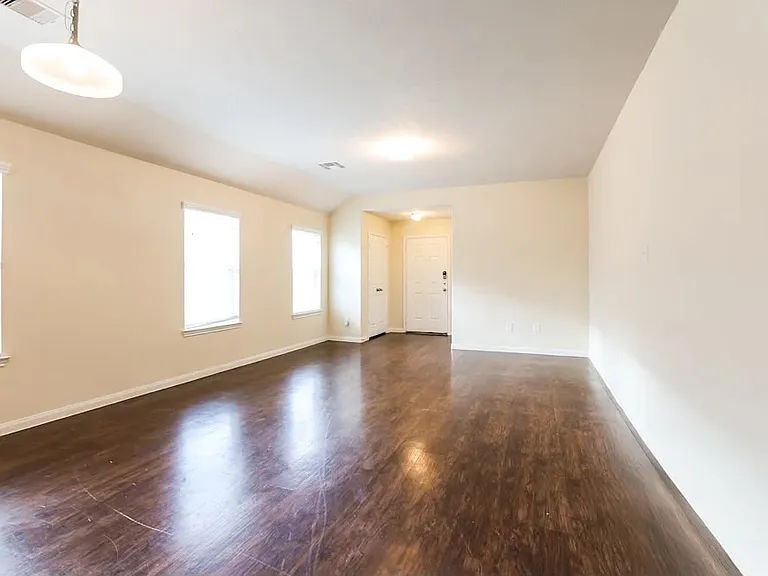21423 Jamals Way — Photo 11