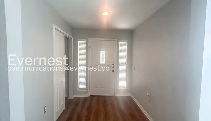 1136 Emmitt Run — Photo 4