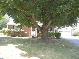 37 Delia Rd, Broomall, PA 19008