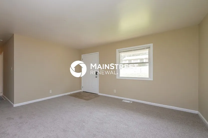 2374 Baywood Dr SE — Photo 4