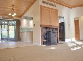 2162 Pleasant View Rd, New Columbia, PA 17856