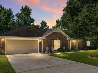 304 Earnhardt Dr, New Market, AL 35761