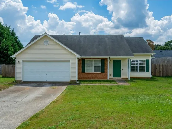 329 Shenandoah Cir, Winder, GA 30680