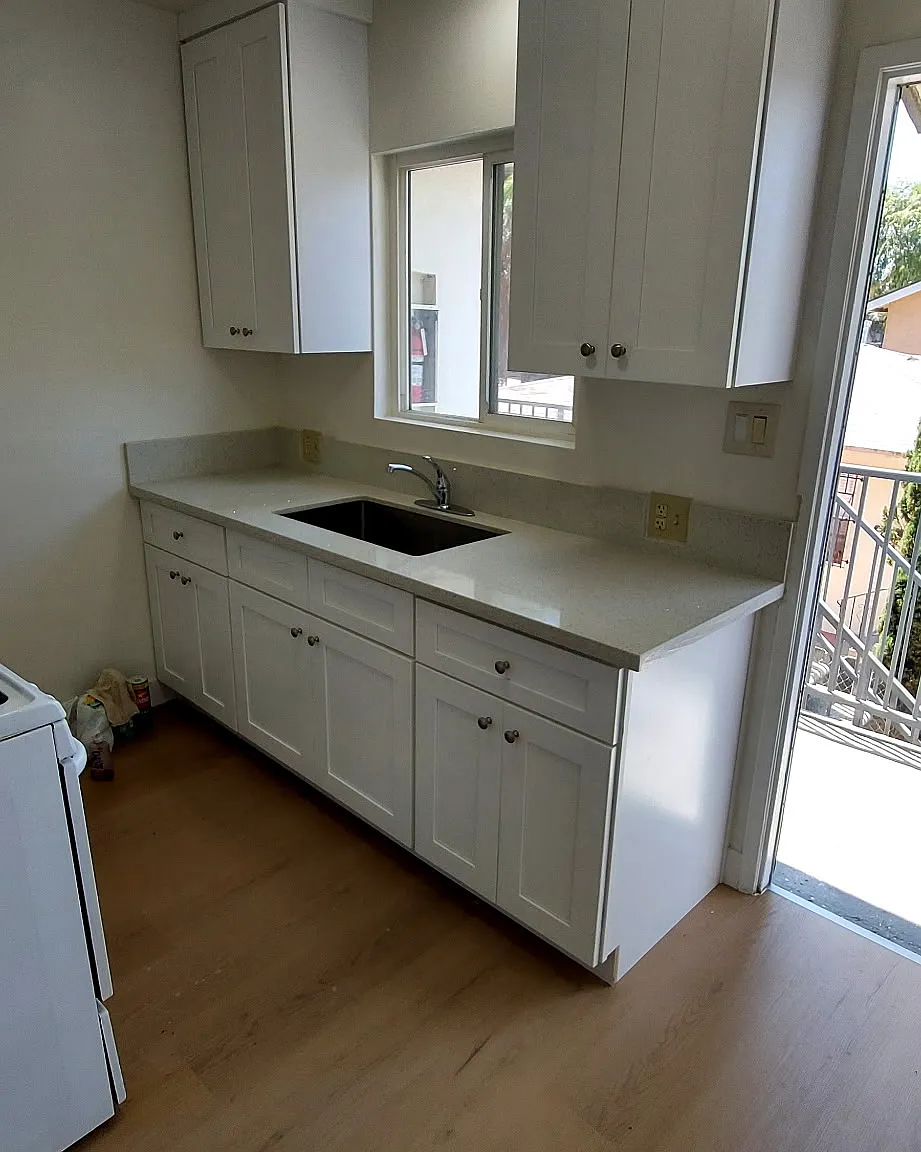 2 bed, 815 sqft, $1,980 — Photo 3