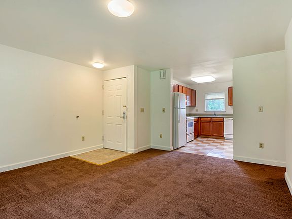 3rd image of 100 Harlan Dr #Af4c3a3f0