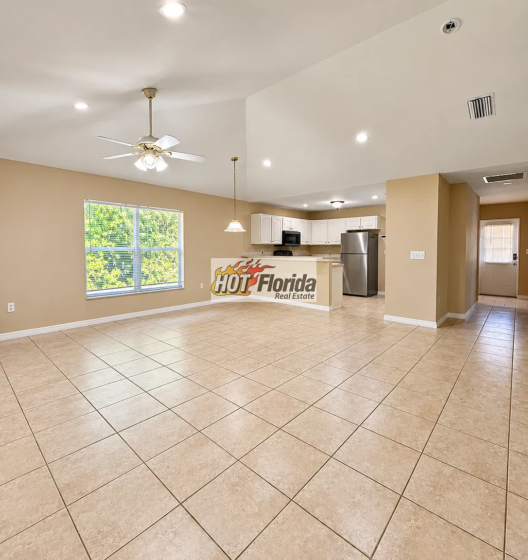 Updated 2-Bedroom, 2-Bath Home with Garage in Sun 'N Lake Sebring, FL — Photo 2