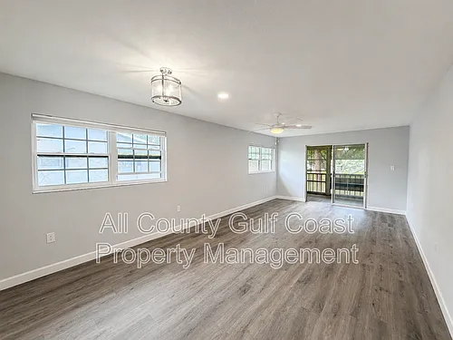 4511 3rd Street Cir W #389 Photo 1