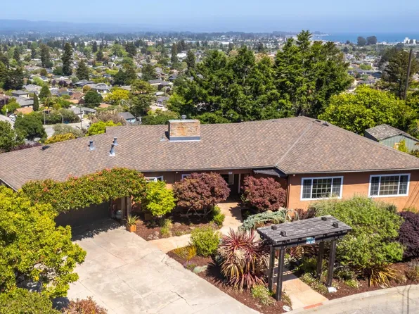 139 Scenic St, Santa Cruz, CA 95060