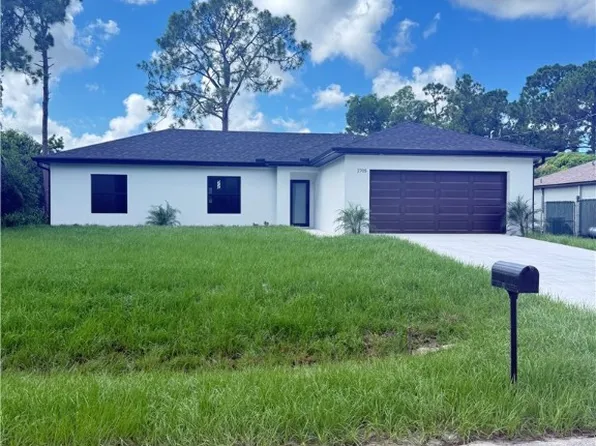 2705 10th St W, Lehigh Acres, FL 33971