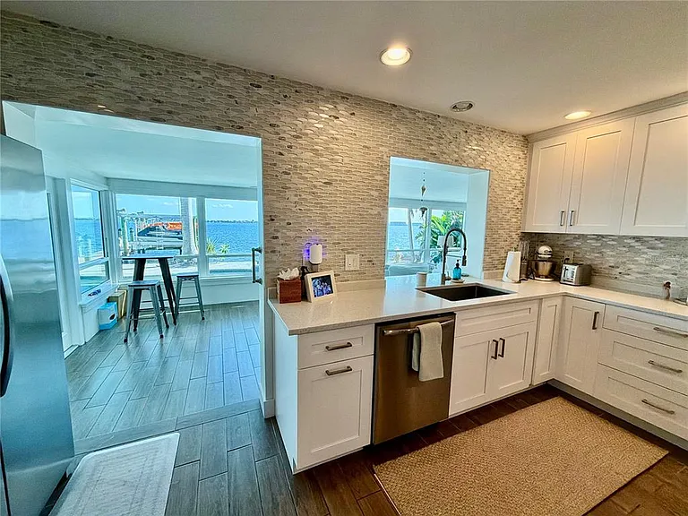 980 Boca Ciega Isle Dr — Photo 8