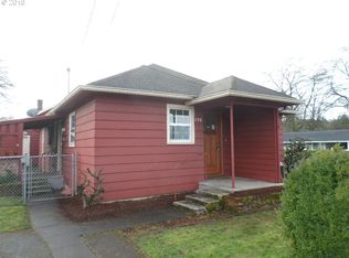 298 NW 3rd Ave, Estacada, OR 97023