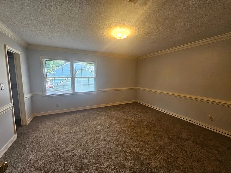 250 Lofton Dr — Photo 13