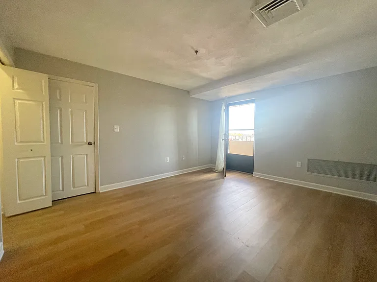 39 Parlin St #404 — Photo 15