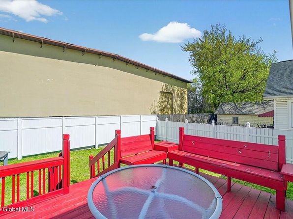 19 Dott Avenue, Albany, NY 12205