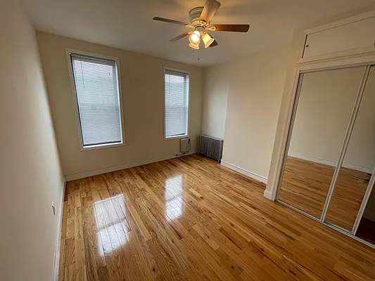 Rented by Capri Jet Realty Corp | media 16