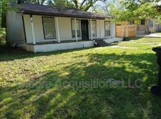810 W Day St, Denison, TX 75020