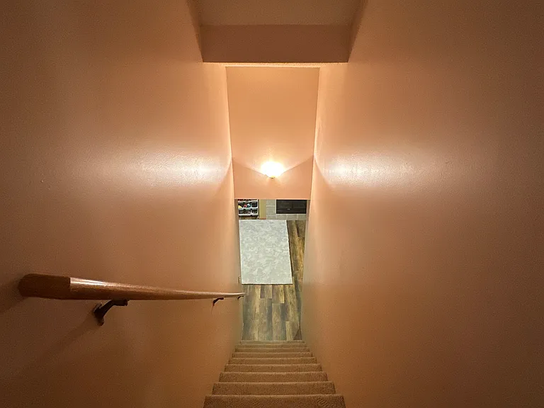 5745 Yucca Ln N — Photo 12
