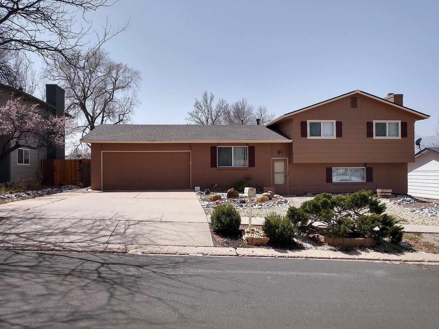 1085 Applewood Dr, Colorado Springs, CO 80907 Zillow