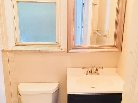 2nd image of 1802 Astoria Park S APT 1B