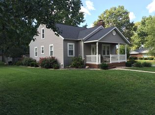 321 N Jefferson St, Trenton, IL