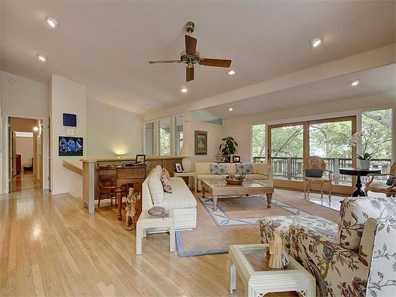 5th image of 4508 Crestway Dr