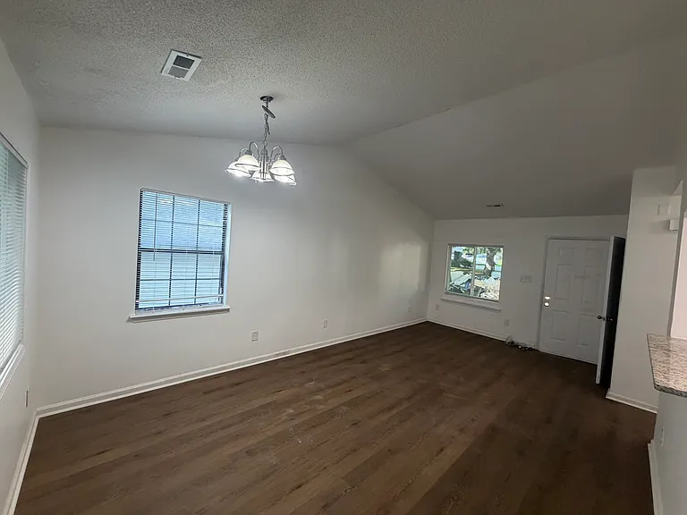 5008 Aberdun Ct — Photo 3