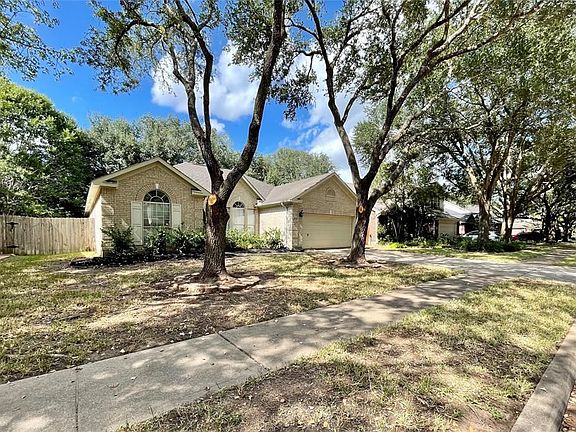 4th image of 8018 Myrtle Ln