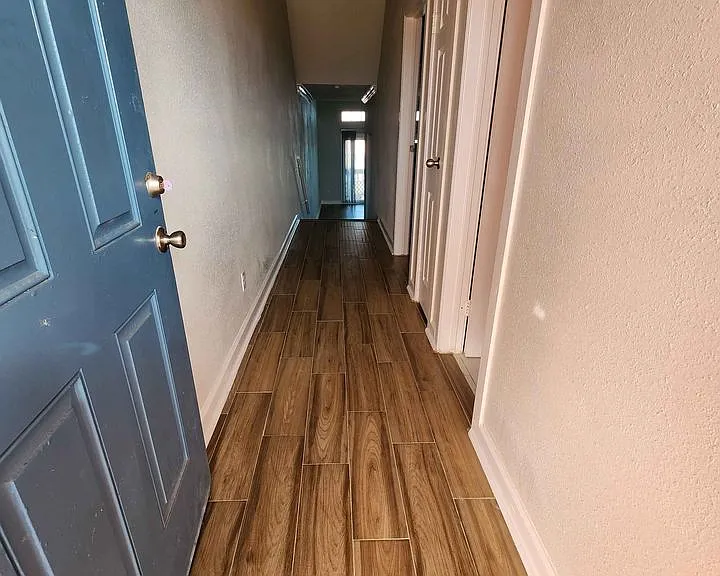 The Oceanfront Galveston Apartments — Photo 33