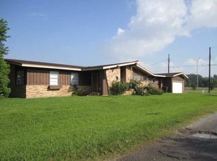 3840 Boyd Ave, Groves, TX 77619