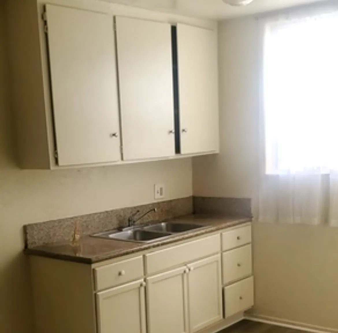 1 bed, 650 sqft, $1,749 — Photo 2