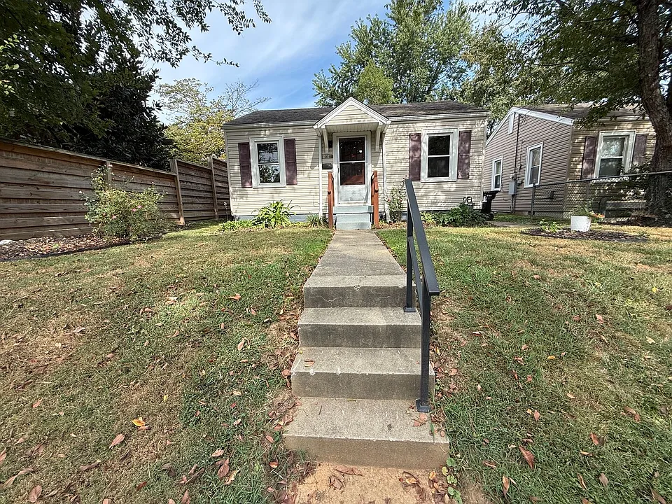 1059 Dixon Ave