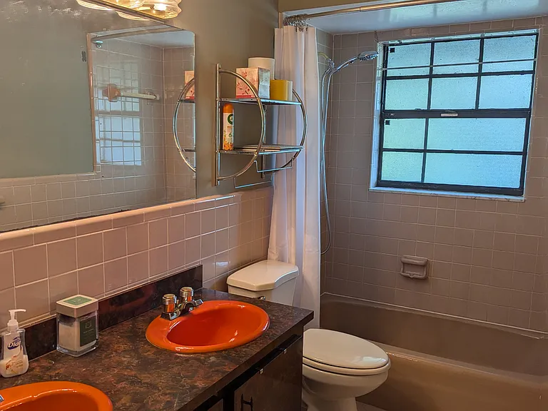 7001 SW 18th St — Photo 5