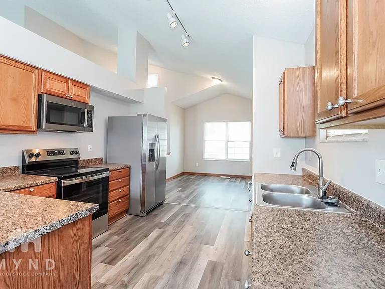 5038 Rolling Rock Ct — Photo 11