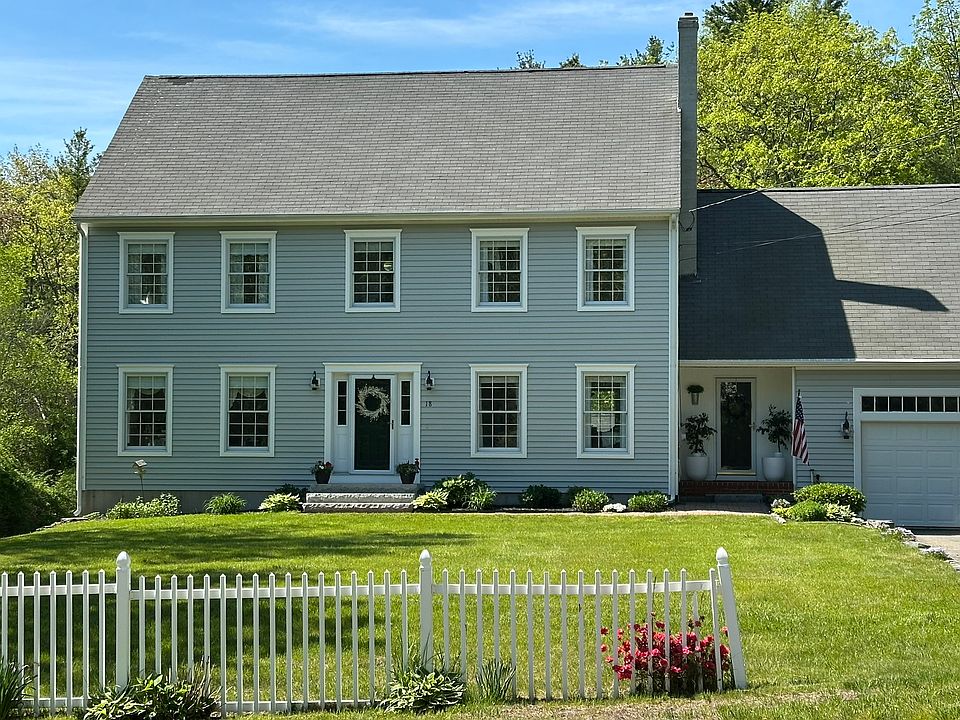 This home is in Falmouth not Portland as indicated. Children can attend Portland or Falmouth schools. You'll find excellent quality in this 2750 Sq Ft. colonial. Features large 2 car garage.