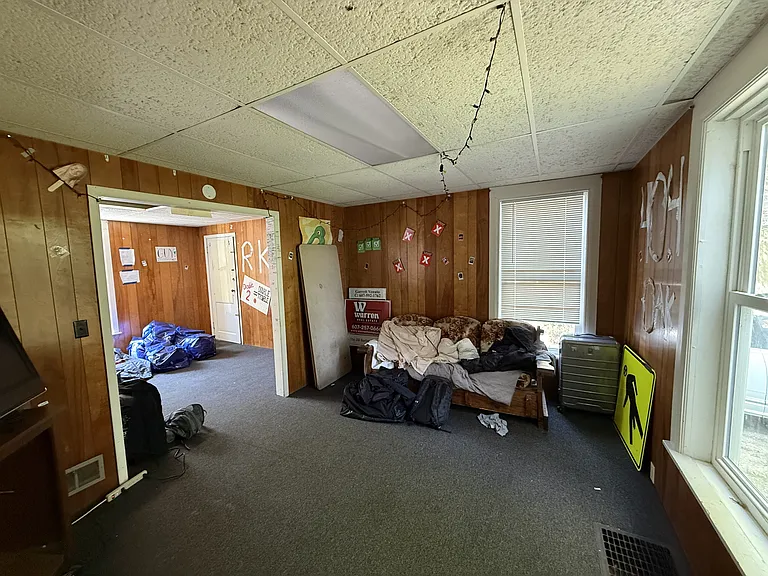 404 Oak Ave — Photo 12