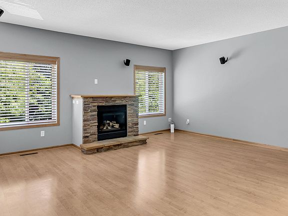 3rd image of 6766 Meadow Grass Ln S