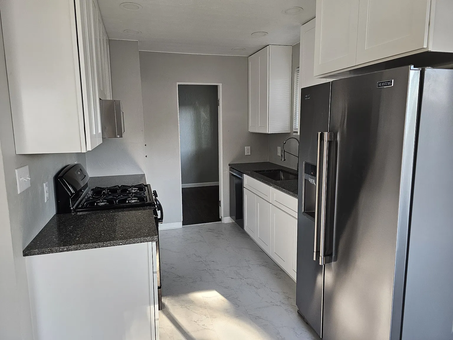 4 bed, 1700 sqft, $1,950 — Photo 2