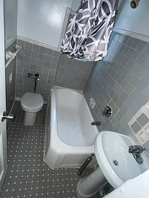 Rented by Legacy Realty Group NYC LLC | media 8